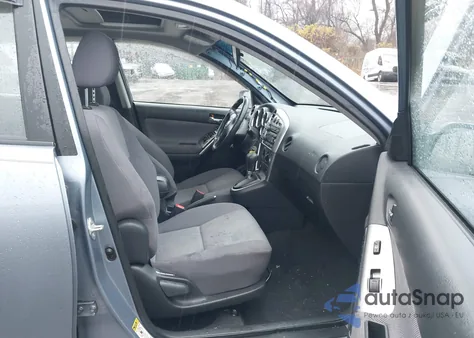 2003 Toyota Matrix Xr from USA, damaged, VIN 2T1KR38E43C048885